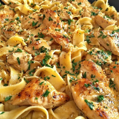 Chicken Buttered Noodles – Simple, Comforting & Kid-Friendly