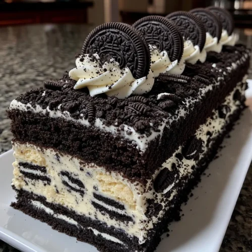 Cookies and Cream Oreo Cake with Crushed Biscuit Layers