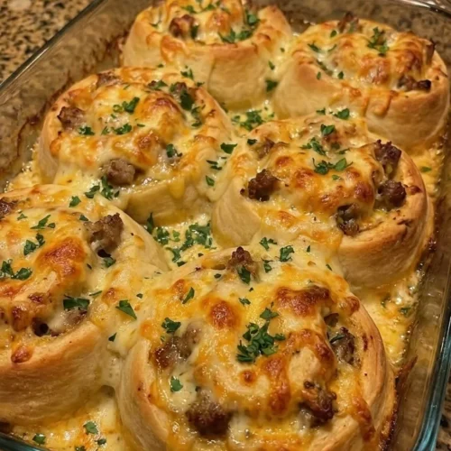 Cheesy Sausage Breakfast Rolls
